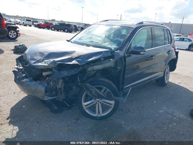 WVGAV3AX5EW101361 Volkswagen Tiguan R-line