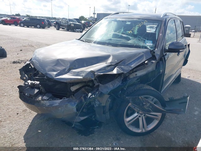WVGAV3AX5EW101361 Volkswagen Tiguan R-line