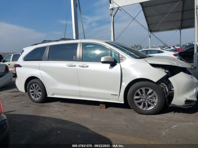 5TDYRKEC6MS054610 Toyota SIENNA XLE