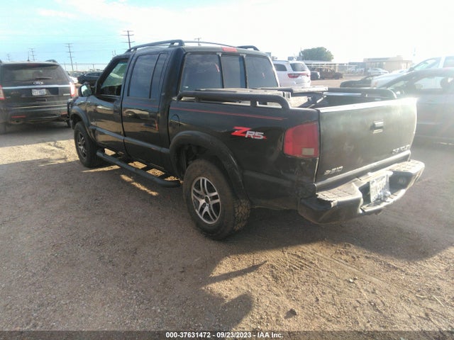 2002 CHEVROLET S-10 LS VIN: 1GCDT13WX2K224317