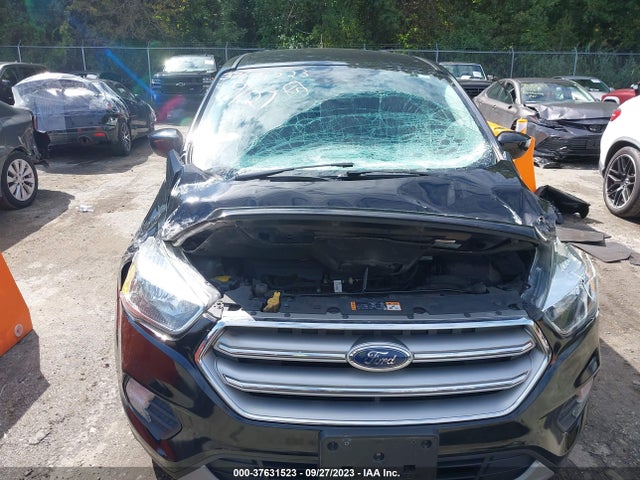 2017 FORD ESCAPE SE VIN: 1FMCU9GD2HUE15402