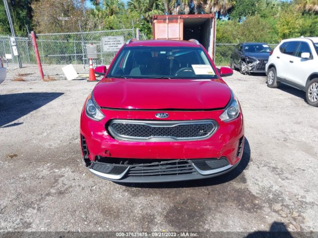 KNDCB3LC4K5242598 KIA NIRO LX