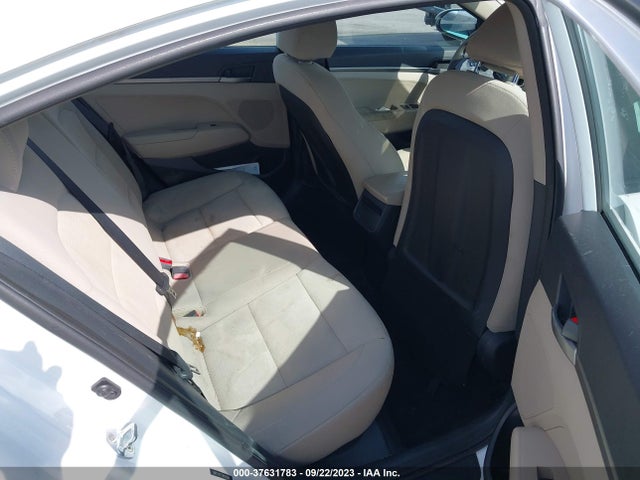 2017 HYUNDAI ELANTRA SE VIN: 5NPD74LF7HH110269