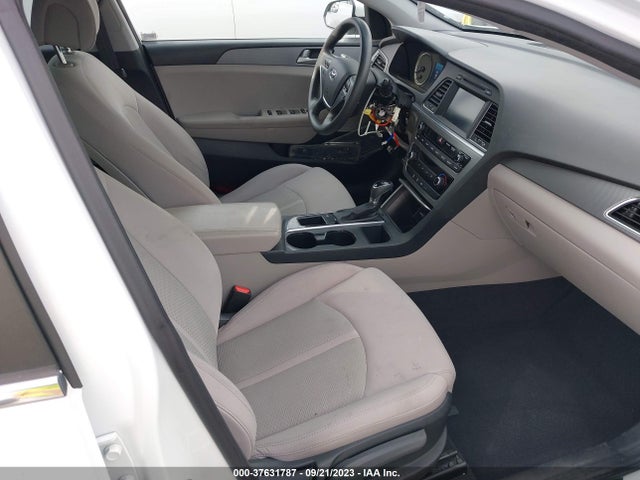 2017 HYUNDAI SONATA SE VIN: 5NPE24AF8HH566724