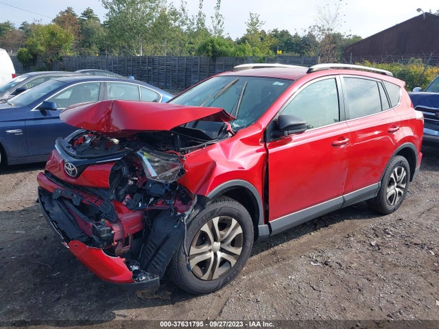 Toyota RAV4 LE 2016 JTMBFREV0GJ068805 Image 2