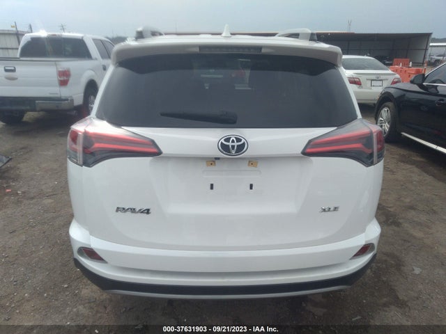 Toyota Rav4 Xle/adventure 2018 JTMWFREV7JJ724703 Image 17