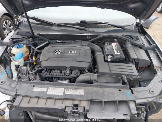 1VWAT7A39FC122356 Volkswagen Passat 1.8t Limited Edition