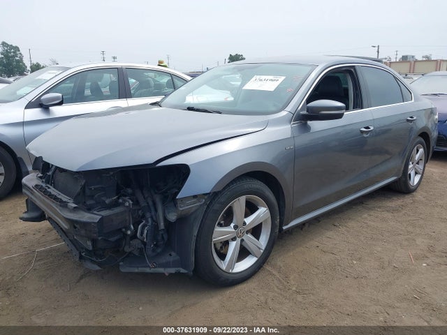 1VWAT7A39FC122356 Volkswagen Passat 1.8t Limited Edition