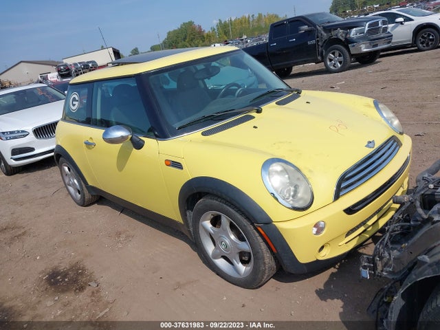 2005 MINI COOPER HARDTOP WMWRC33455TJ64135 Photo 0