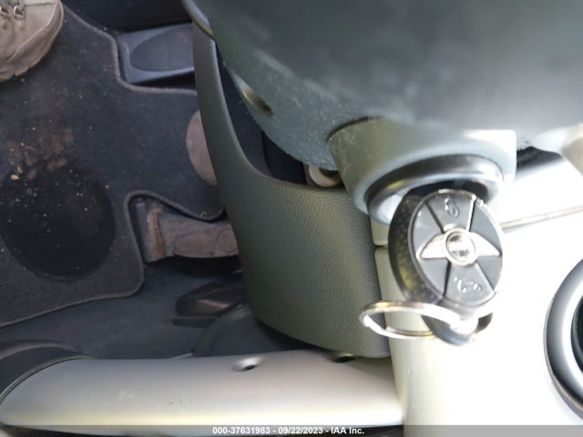 2005 MINI COOPER HARDTOP WMWRC33455TJ64135 Photo 10