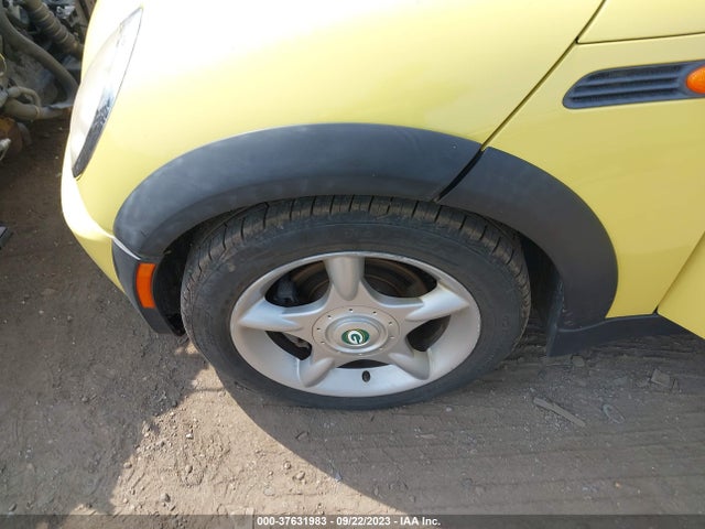 2005 MINI COOPER HARDTOP WMWRC33455TJ64135 Photo 5