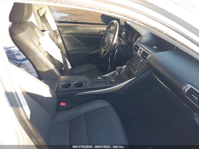 JTHBA1D29G5010349 Lexus IS 200T