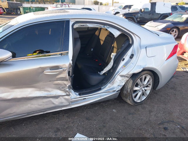 JTHBA1D29G5010349 Lexus IS 200T