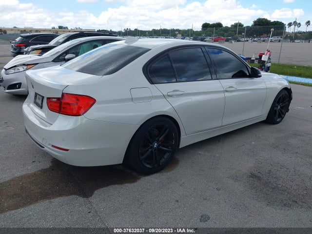 BMW 328I 2014 WBA3A5G5XENP32409 Image 4