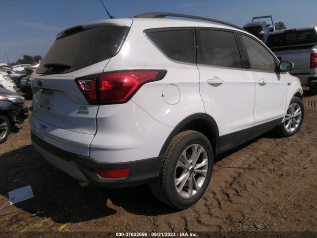 1FMCU0HD1KUB04710 Ford ESCAPE SEL