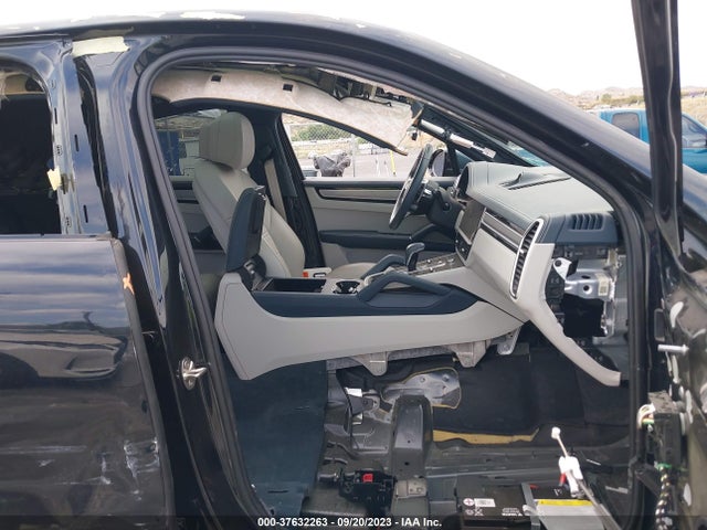 2022 PORSCHE CAYENNE WP1BA2AY7NDA50141 Photo 4