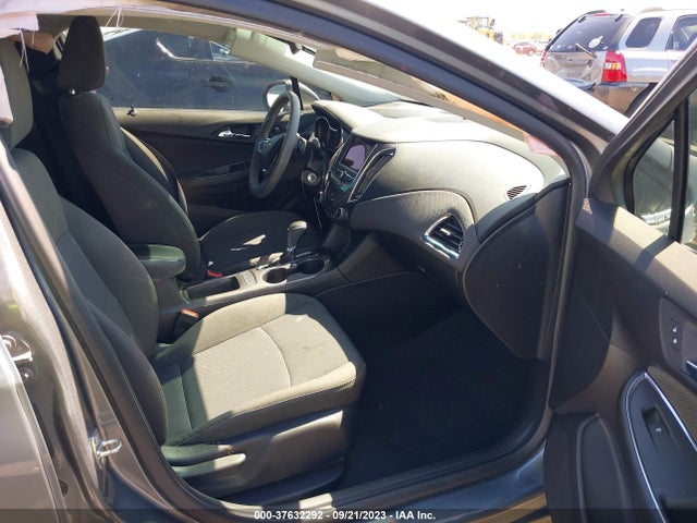 Chevrolet CRUZE LT 2019 1G1BE5SM0K7113411 Image 5