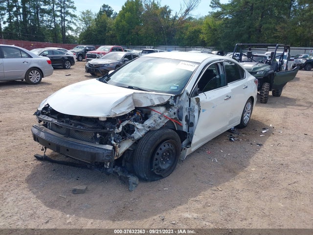 Nissan Altima 2.5 S 2015 1N4AL3AP8FN372597 Image 2