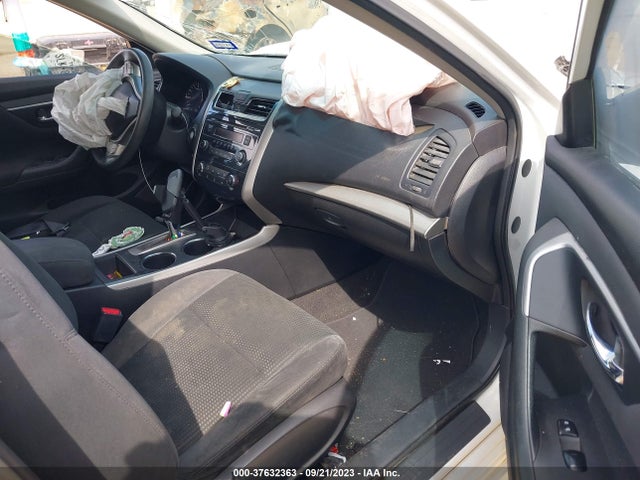 Nissan Altima 2.5 S 2015 1N4AL3AP8FN372597 Image 5