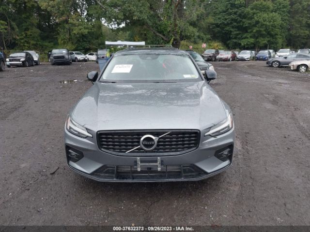 7JR102TZXMG123894 Volvo S60 T5 Momentum