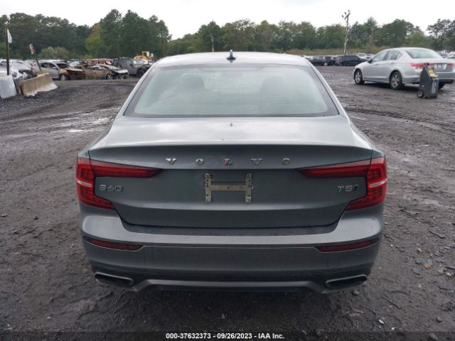 7JR102TZXMG123894 Volvo S60 T5 Momentum