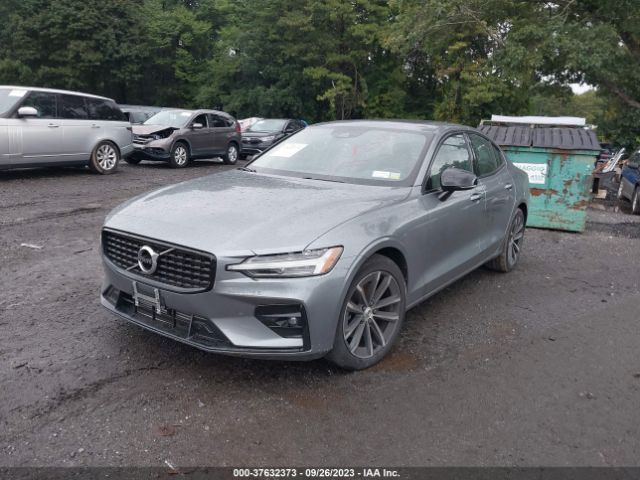 7JR102TZXMG123894 Volvo S60 T5 Momentum