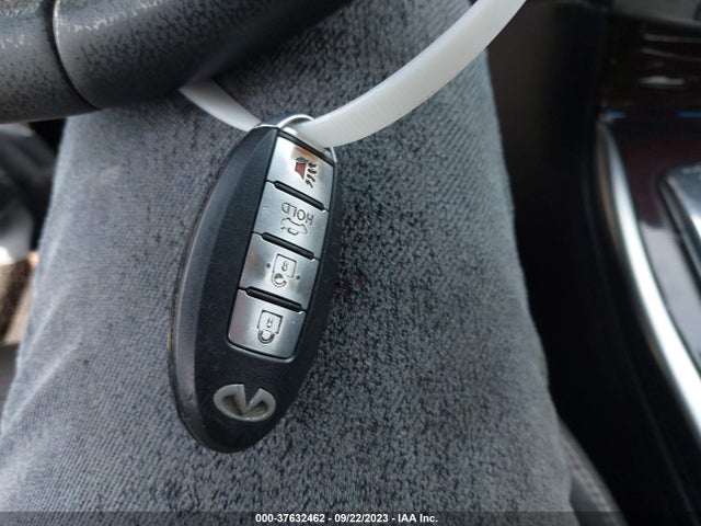 2018 INFINITI Q70 3.7 LUXE VIN: JN1BY1AP9JM180353