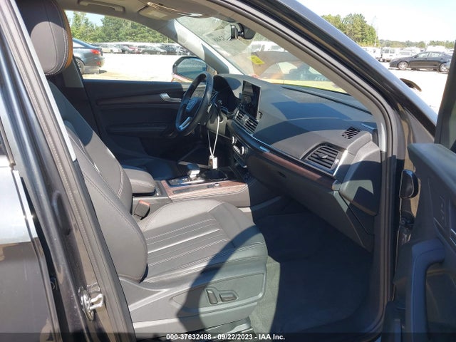 WA1BAAFY8M2088146 Audi Q5 Premium Plus
