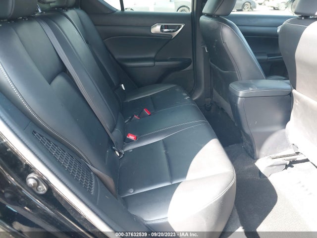 Lexus CT 200H 2016 JTHKD5BH6G2263491 Image 8