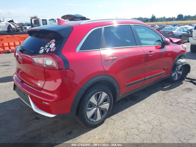 KNDCB3LC9K5319644 KIA NIRO LX