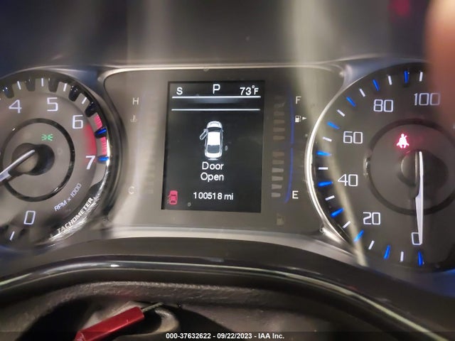 Chrysler 200 S 2015 1C3CCCBB7FN745882 Image 7