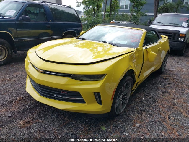 Chevrolet Camaro 1lt 2018 1G1FB3DS8J0132208 Image 2