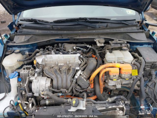 KNDCB3LC2J5137444 KIA NIRO LX