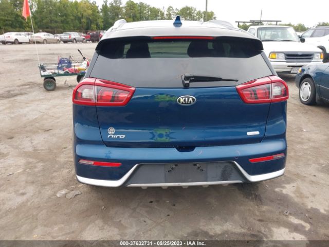 KNDCB3LC2J5137444 KIA NIRO LX