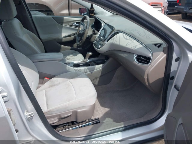 Chevrolet MALIBU LT 2018 1G1ZD5ST7JF150419 Image 5