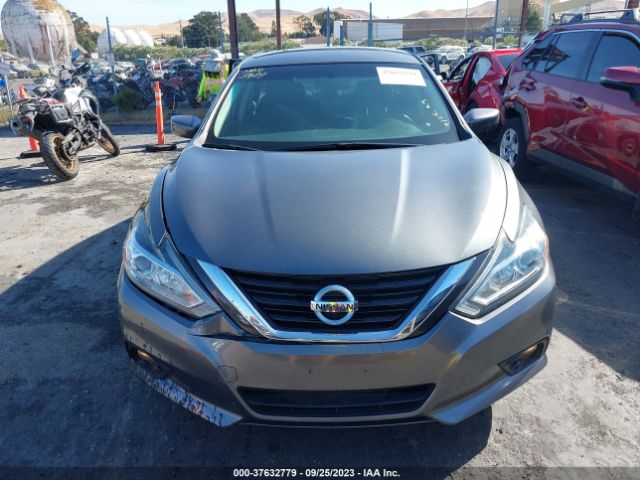 1N4AL3AP2JC199129 Nissan Altima 2.5 Sv