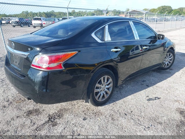 Nissan Altima 2.5 S 2015 1N4AL3APXFC268897 Image 4
