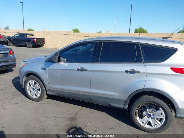 1FMCU0F74GUC88724 Ford ESCAPE S