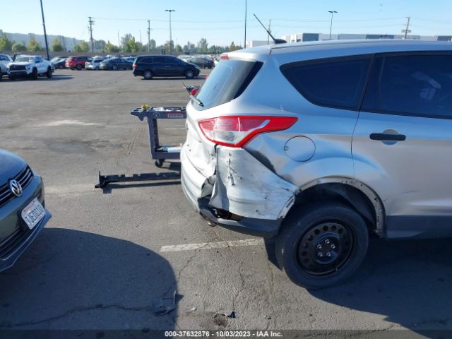 1FMCU0F74GUC88724 Ford ESCAPE S