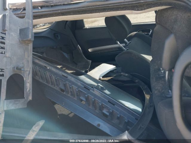 1C4RDJAG8JC372392 Dodge Durango Sxt