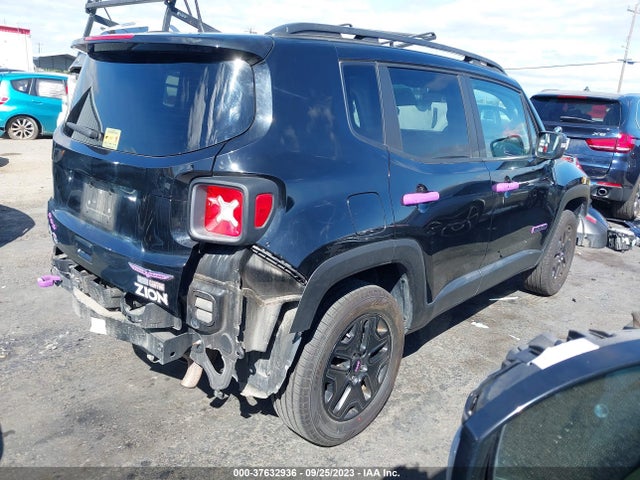 ZACCJBCB3JPG65036 Jeep Renegade Trailhawk
