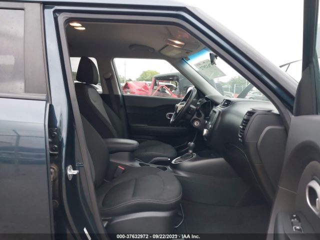 KNDJP3A56J7623398 KIA SOUL +