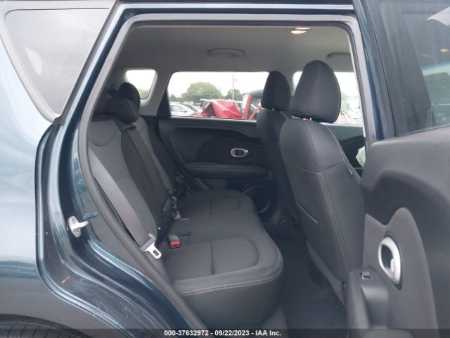 KNDJP3A56J7623398 KIA SOUL +