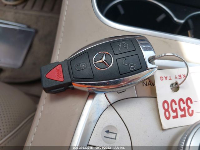 WDDUG8CB7FA182944 Mercedes-Benz S-class S 550