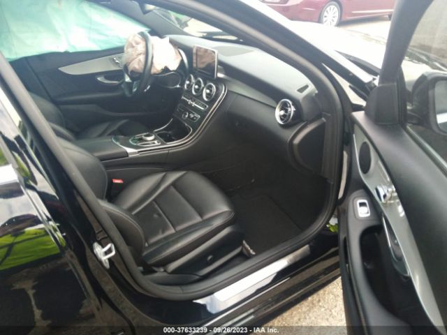 55SWF4JB0JU273165 Mercedes-Benz C-class C 300