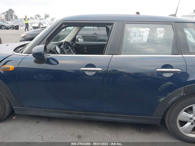 WMWXU1C5XG2D10848 Mini COOPER HARDTOP 4 DOOR