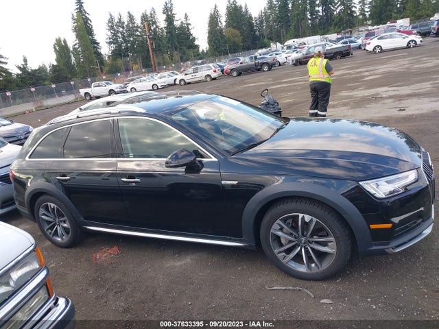 2018 Audi A4, VIN: WA18NAF47JA082156