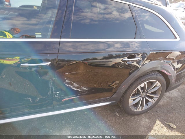 2018 Audi A4, VIN: WA18NAF47JA082156