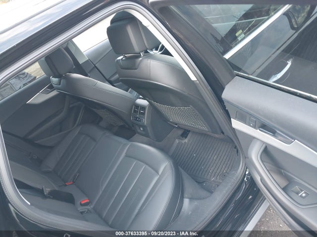 2018 Audi A4, VIN: WA18NAF47JA082156