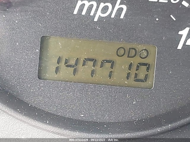 2001 MAZDA PROTEGE LX/ES VIN: JM1BJ225210471045